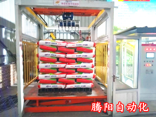 ?騰陽全自動碼垛機為企業(yè)的碼垛工作提供了效率