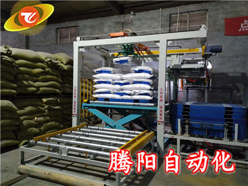 全自動(dòng)碼垛機(jī)在碼垛時(shí)的優(yōu)勢(shì)