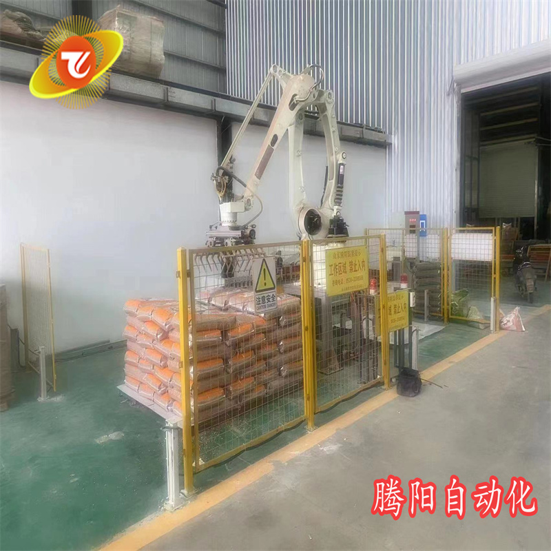 騰陽立柱碼垛機(jī)，飼料復(fù)合肥等碼垛